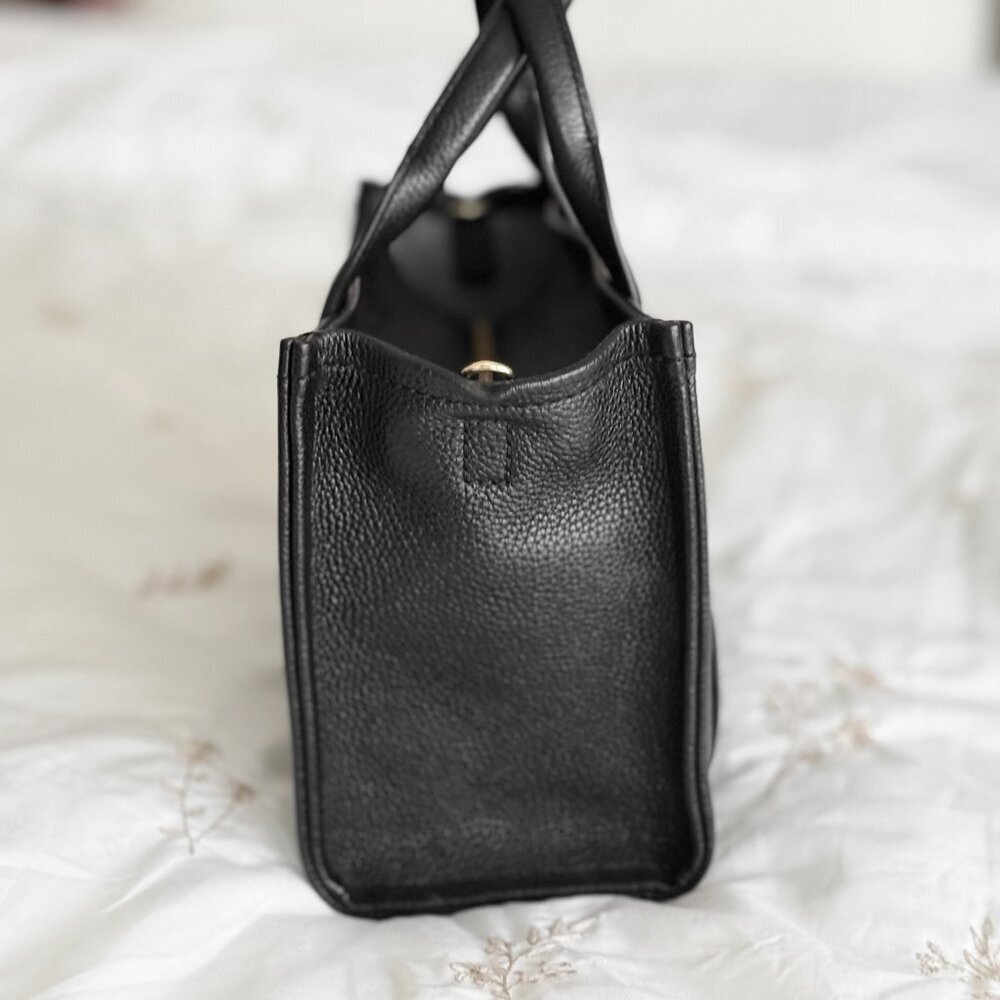 Marc Jacobs The Small Leather Tote Bag w an Extra strap - Picture 6 of 15